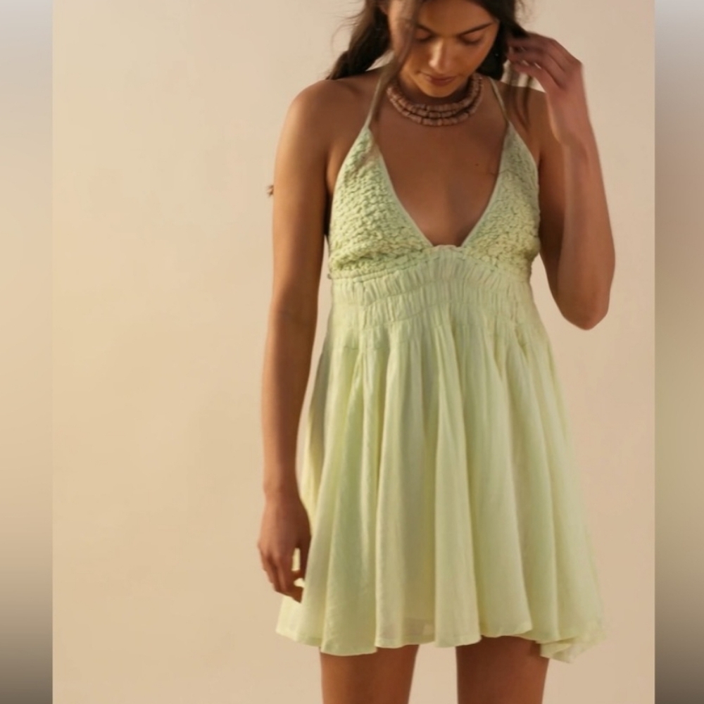 Elegant Green Halter Dress
